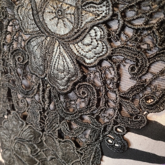 INC International concepts top - Picture 4 of 4